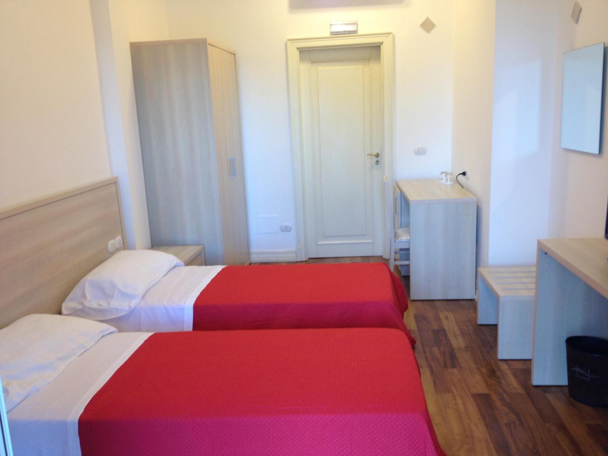 Villa Ersilia Soverato Marina Room photo